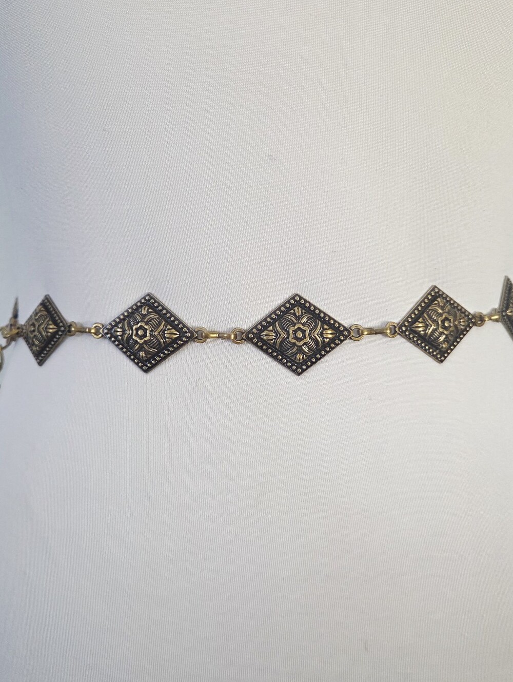 Gold Tone Diamond Shape Chain Belt - Picture 3 of 8